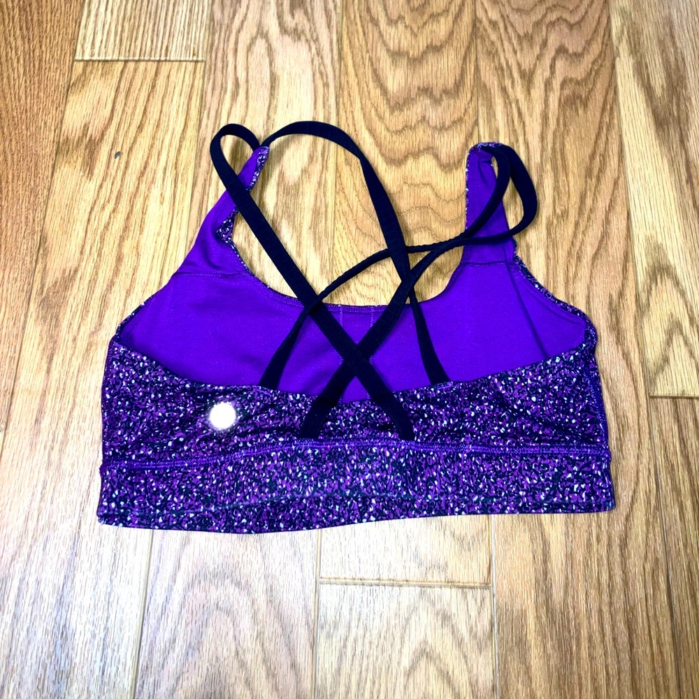 Lululemon sports bra